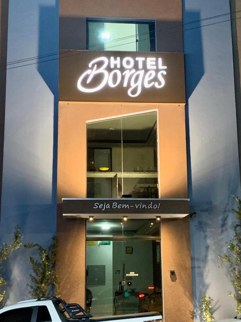Borges Hotel 3*
